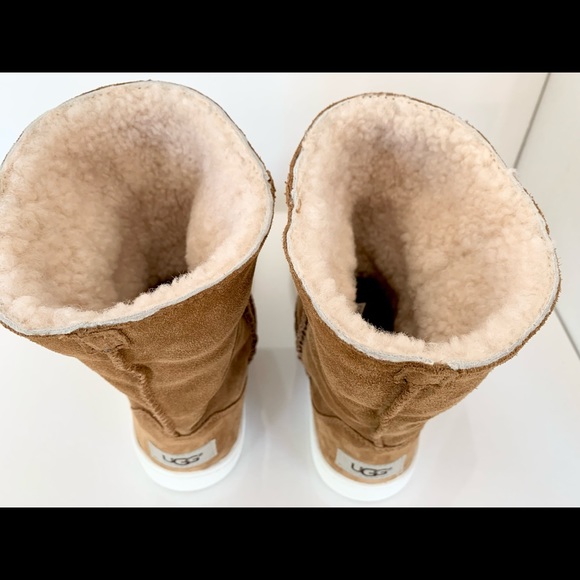 UGG Leather Ankle Boots - Picture 9 of 10